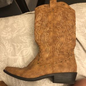 Cognac justfab cowboy boots